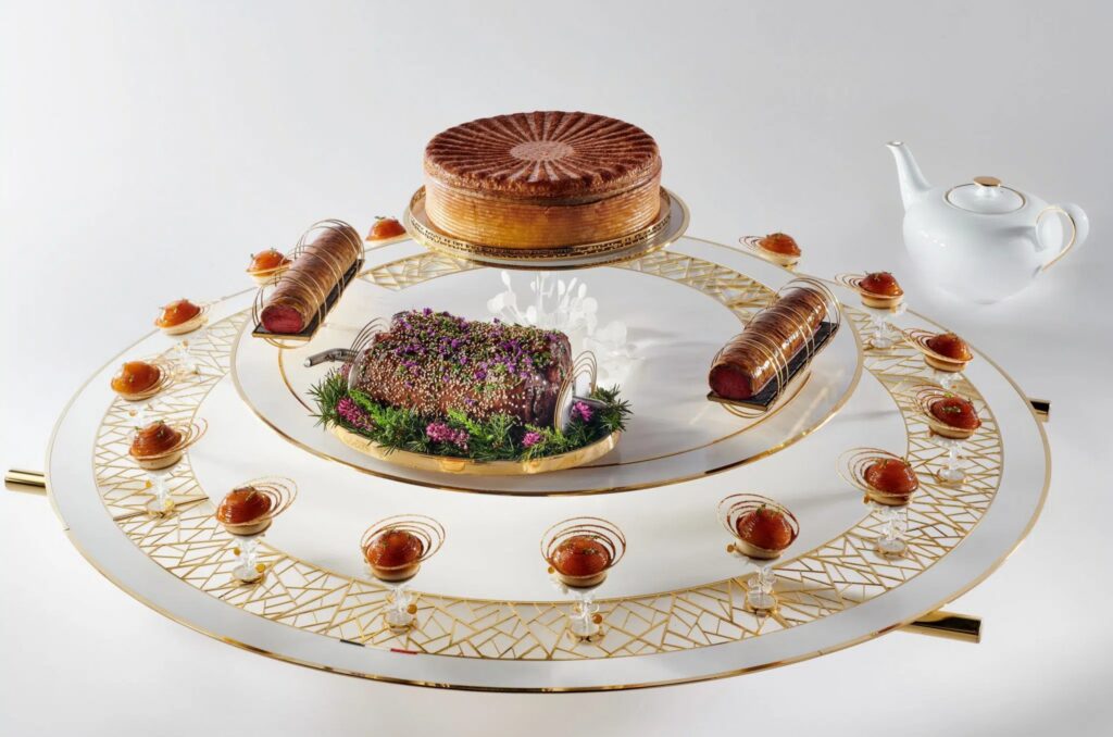 Paul Marcon célébrant sa victoire au Bocuse d'Or 2025 à Lyon